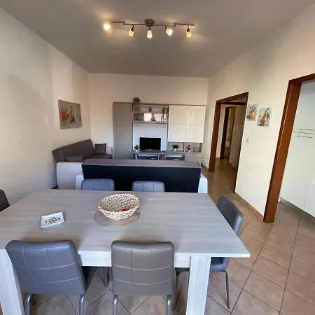 Perla Marina 公寓 马斯卡利